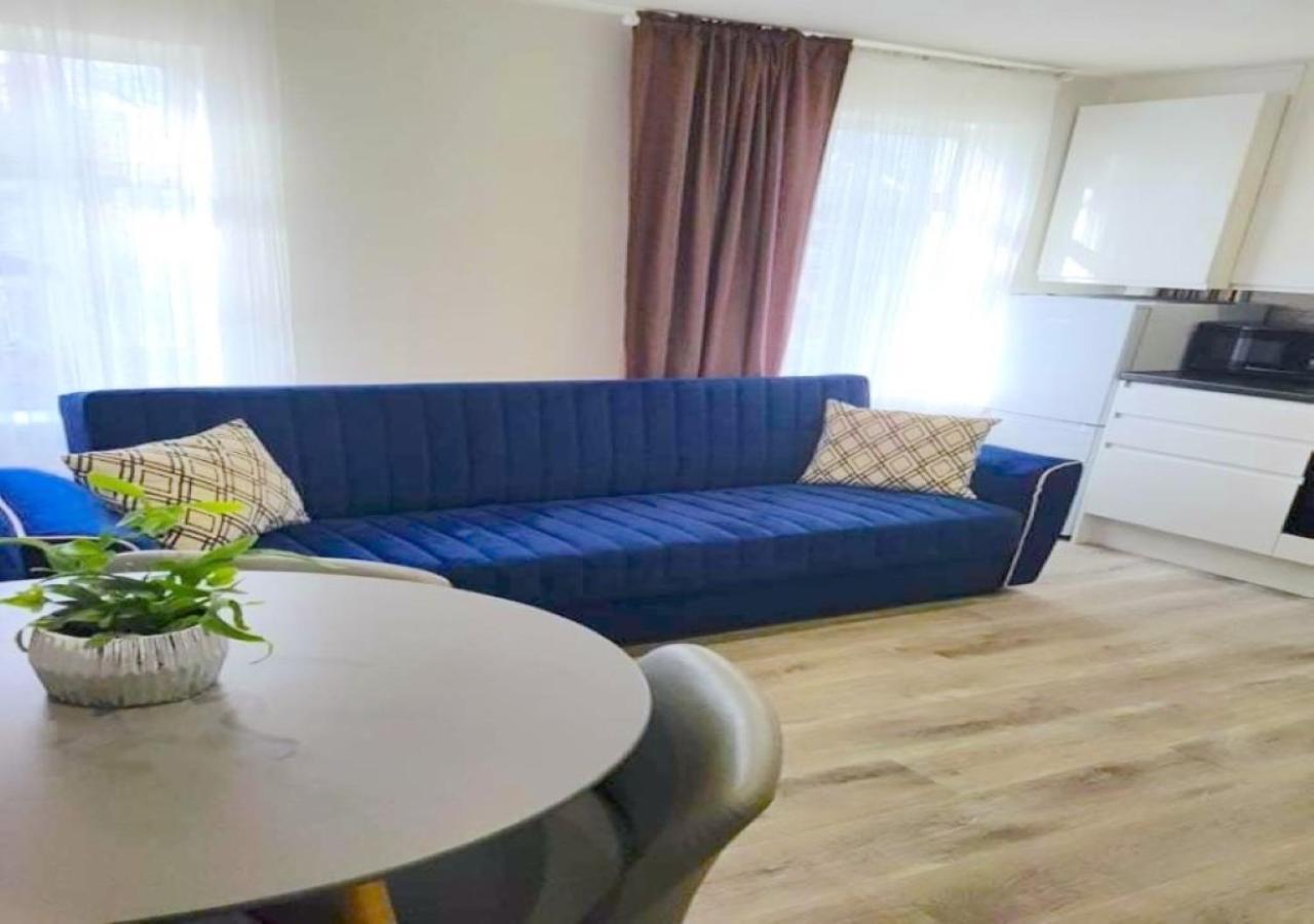 2 Bedroom Serviced Apartment # Londyn Zewnętrze zdjęcie